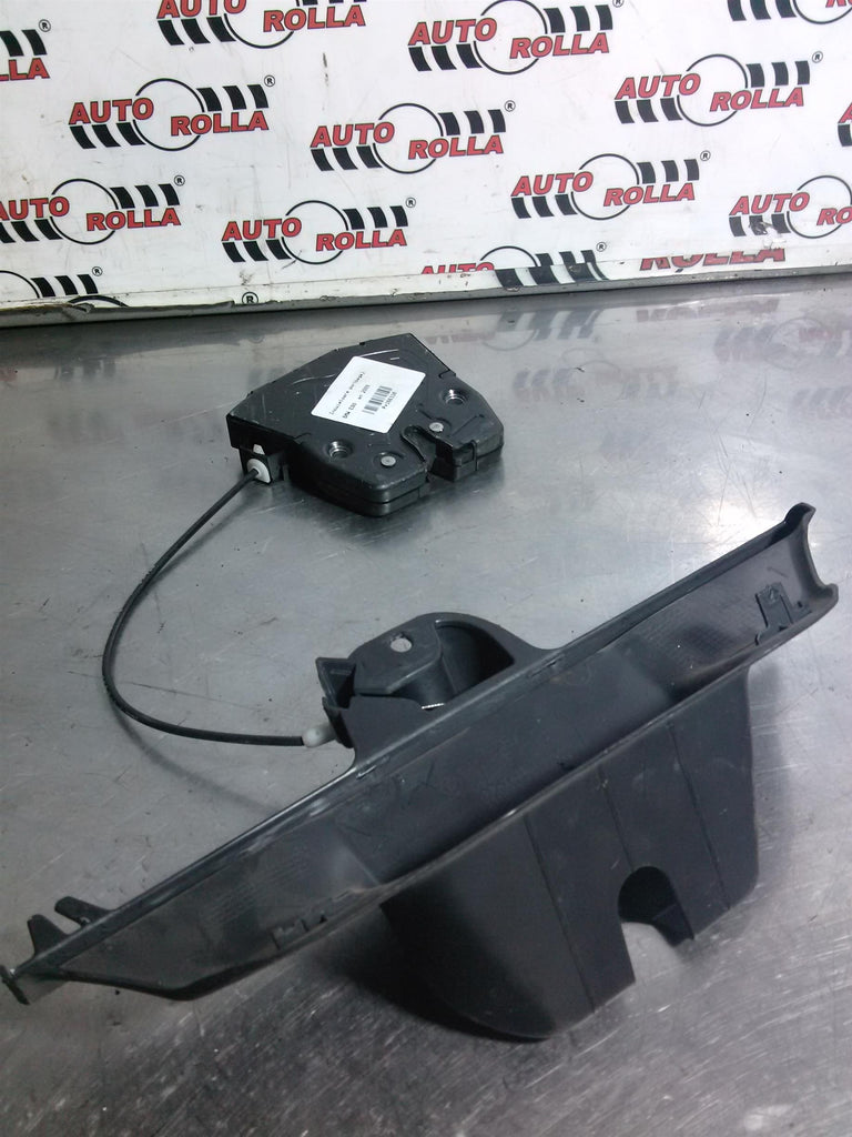 Incuietoare portbagaj BMW E90  an 2009.