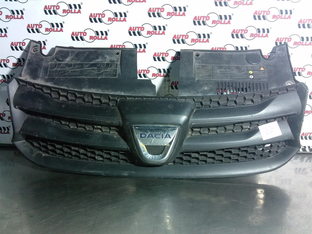 Grila bara fata Dacia Logan, an 2010