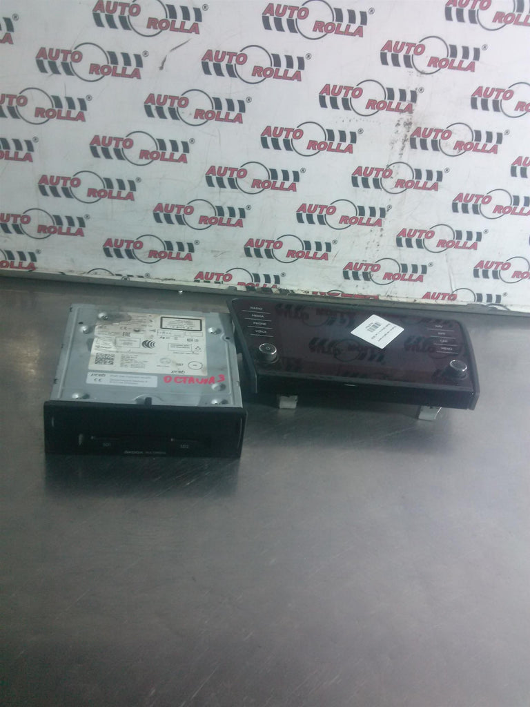 Display navigatie bord Skoda Octavia 3 an 2016