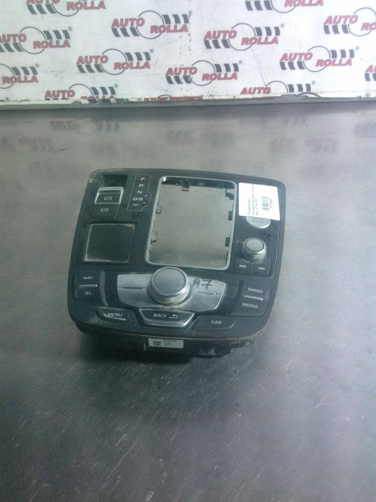 Ornamentmaneta schimbator+butoane navigatie Audi a7 an 2017