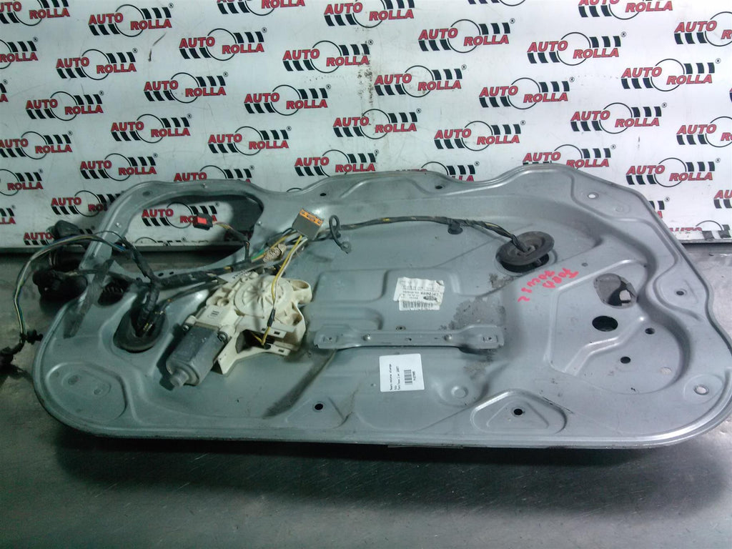 Macara +motoras stanga fata Ford Focus 2 an 2007
