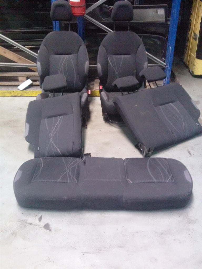 Scaune+bancheta Peugeot 208, 1.2S, an 2012 HM01