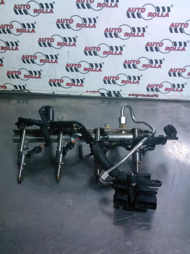 Rampa+injectoare Audi A4 B8, 1.8tfsi, an 2011