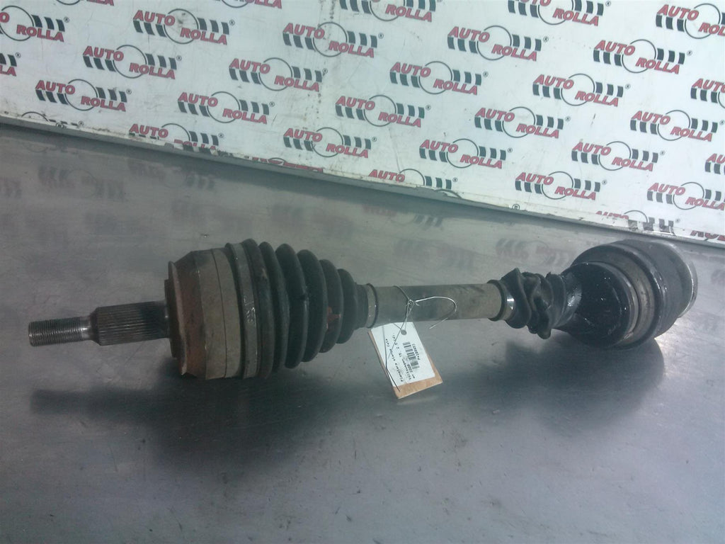 Planetara stanga fata Volkswagen T5, 2.5 tdi, an 2009.
