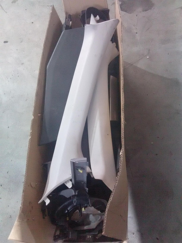 Plastice interior Subaru Outback, an 2011