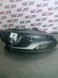 Far dreapta Volkswagen Passat B7 an 2011.