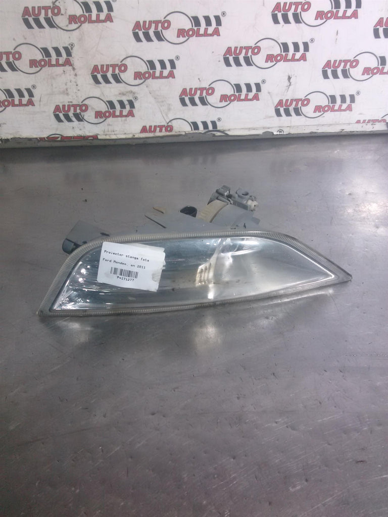 Proiector stanga fata Ford Mondeo, an 2011
