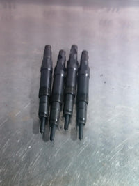 Injectoare set Ford Tranzit 2.0tddi an 2003