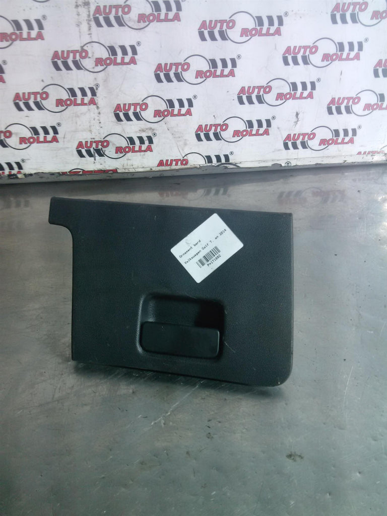 Ornament bord Volkswagen Golf 7, an 2014