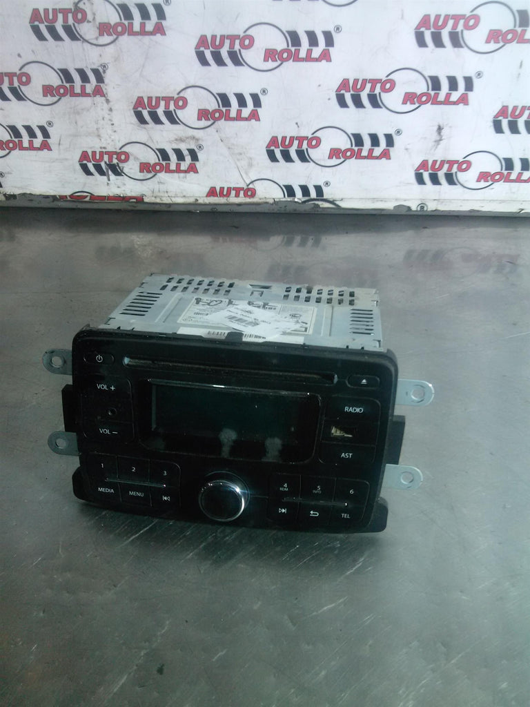 Cd player Dacia Doker an 2013