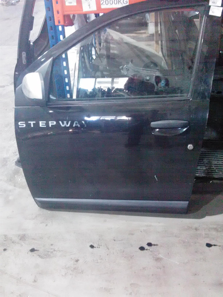 Oglinda stanga fata Dacia Dokker 1.6S, an 2014, euro 5, K7M-A8