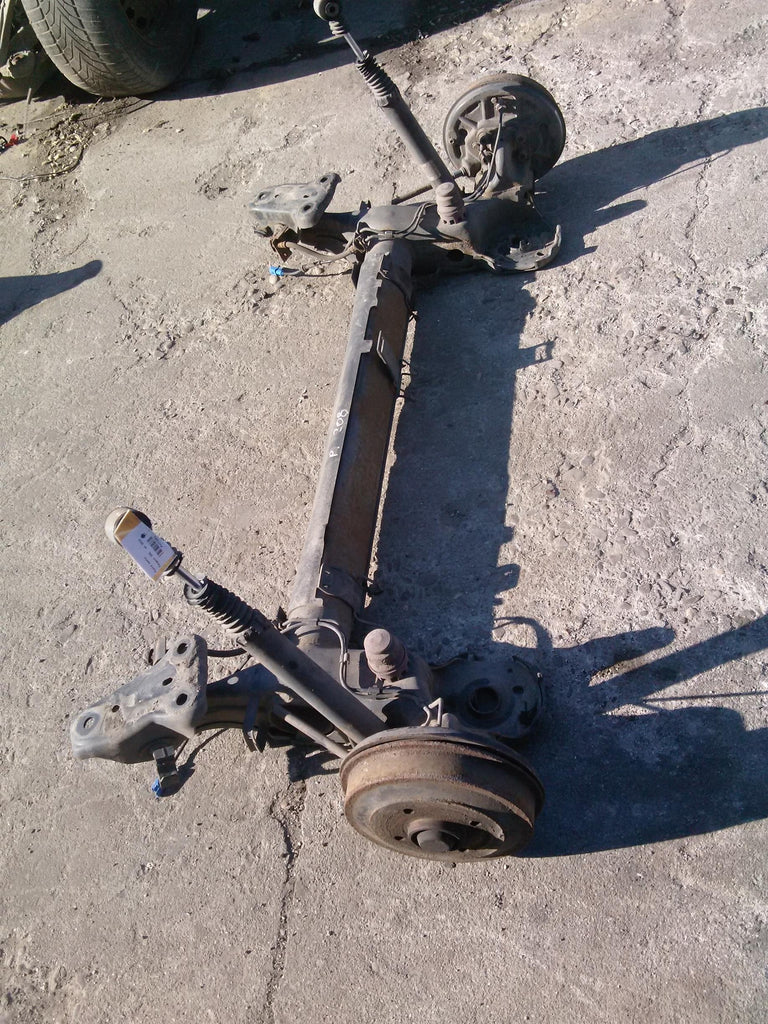 Punte spate Peugeot 208,  an 2012
