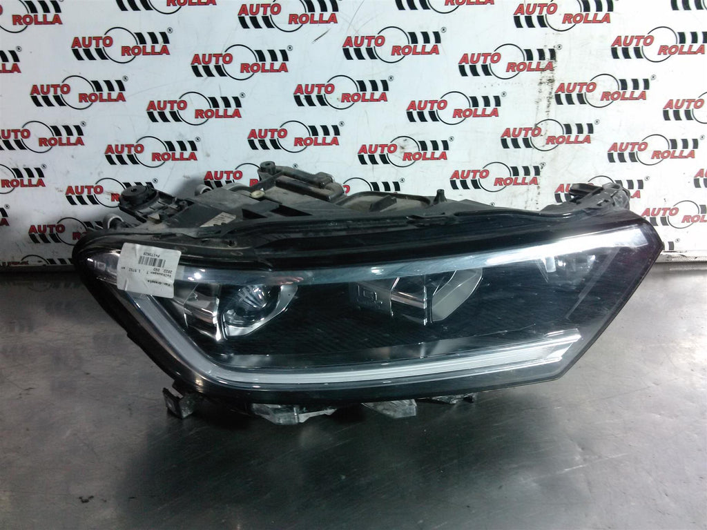 Far dreapta Volkswagen T , 1.5TSI, an 2022, DXD