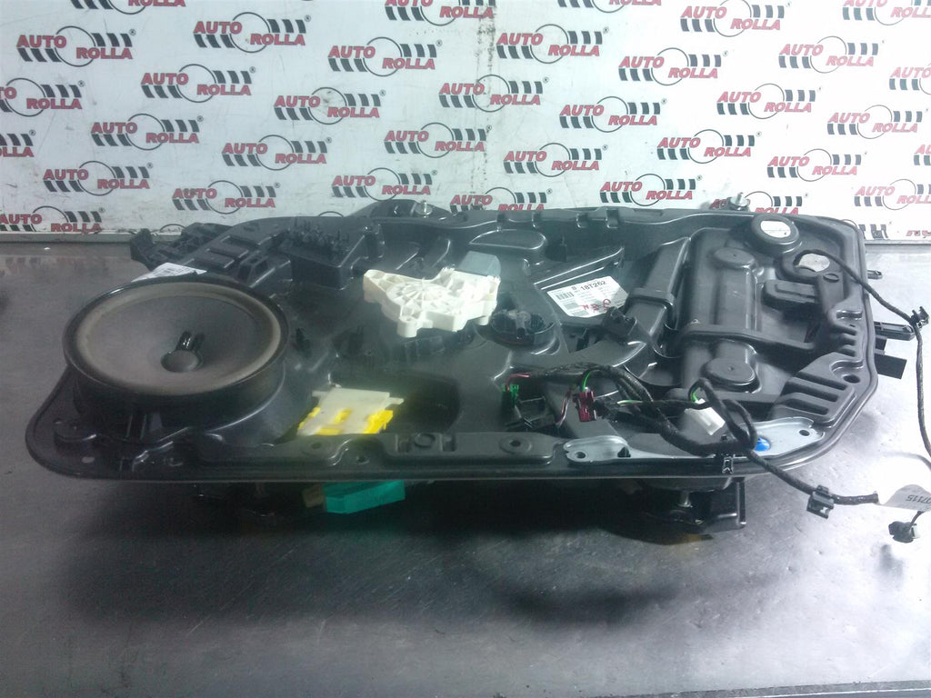 Macara+motoras dreapta fata Mercedes CLA C118, 1.3S, an 2019, 282.914