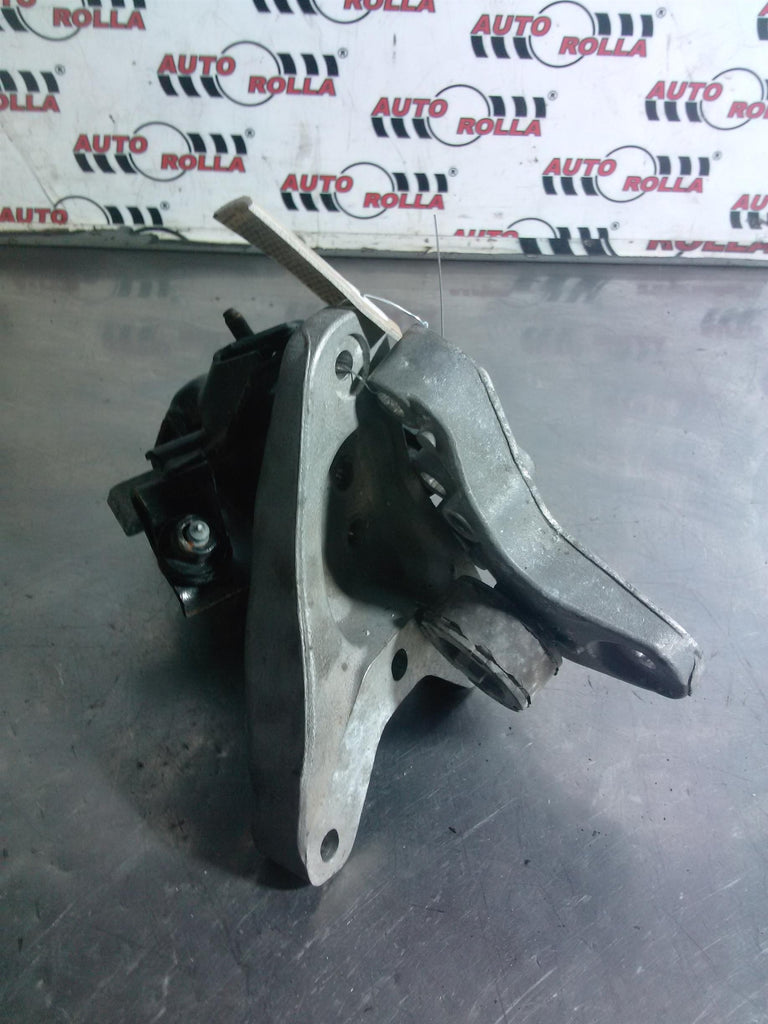 Tampoane motor Skoda Fabia 1.2TSI, an 2012