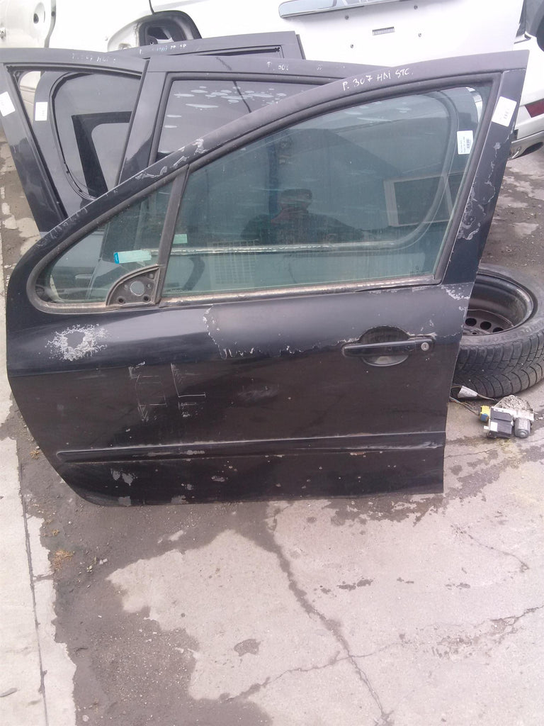 Usa stanga fata Peugeot 307, an 2006.