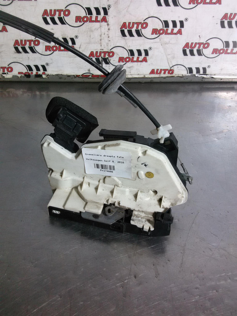 Cremaliera dreapta fata Volkswagen Golf 6, 2010