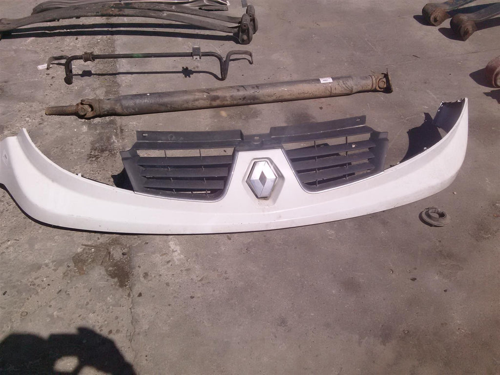 Masca fata Renault Trafic,an 2006