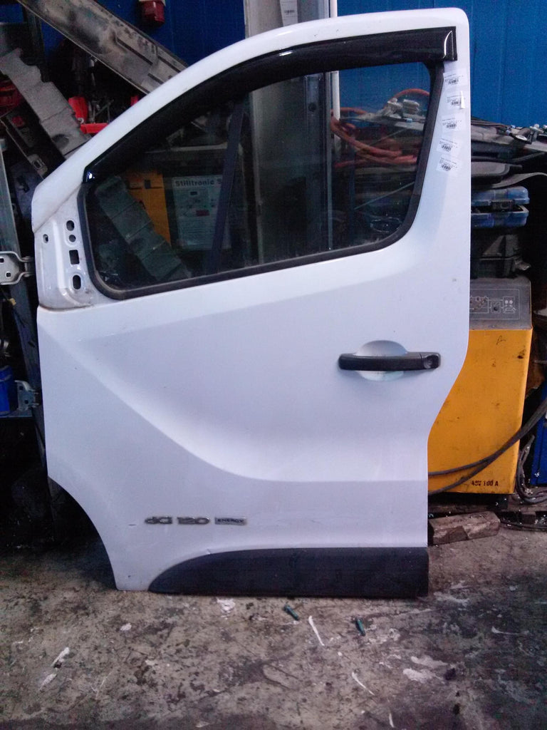 Maner exterior stanga fata Renault Trafic 1.6 d, an 2017, R9MH4, euro6.