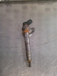 Injector Volkswagen Passat B6 2.0TDI, an 2010, euro 5, CBA