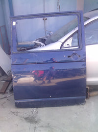 Usa culisanta Volkswagen T5,  an 2009, BMZ