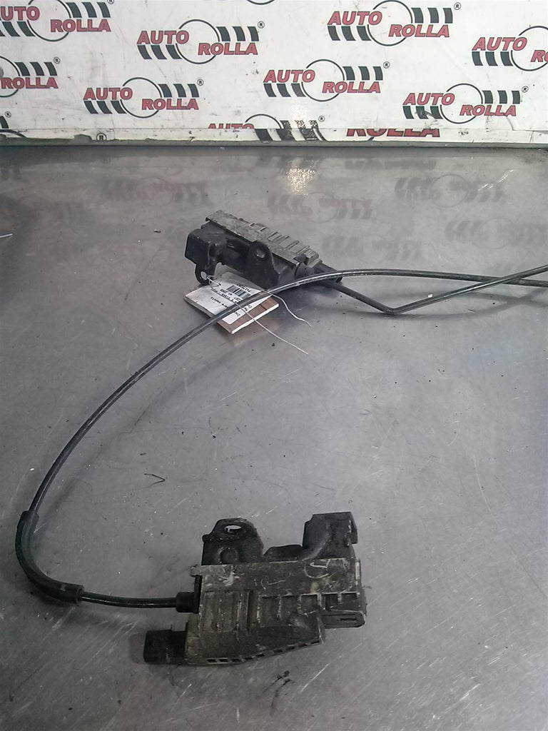 Incuietoare capota Mercedes E class 1.8CGI, Coupe C207, an 2009