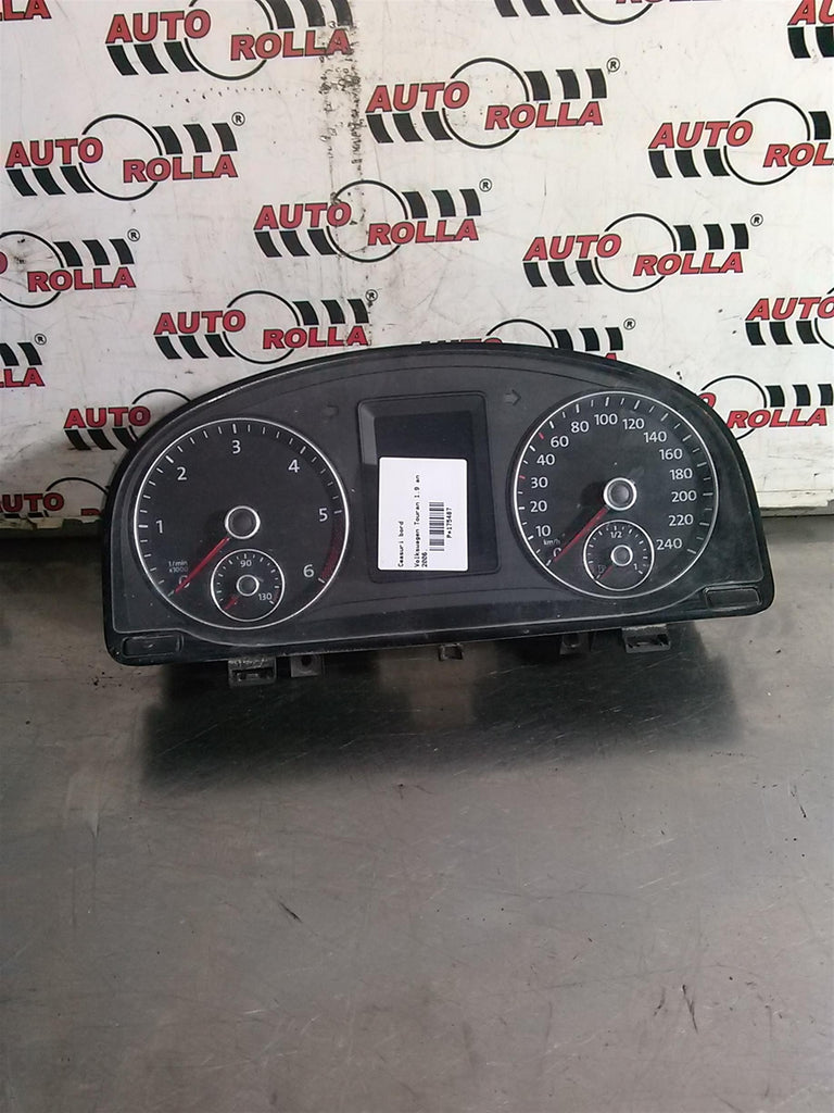 Ceasuri bord Volkswagen Touran 1.9 an 2006.