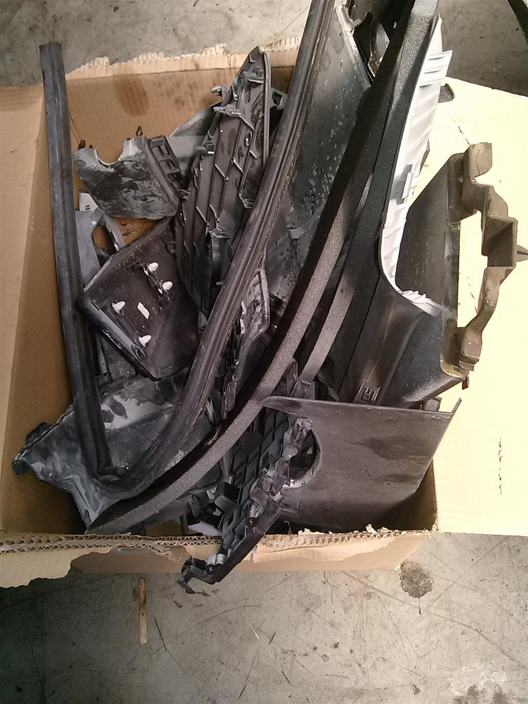 Plastice interior Dacia Sandero 1.0TCE, an 2024, H4D-E4