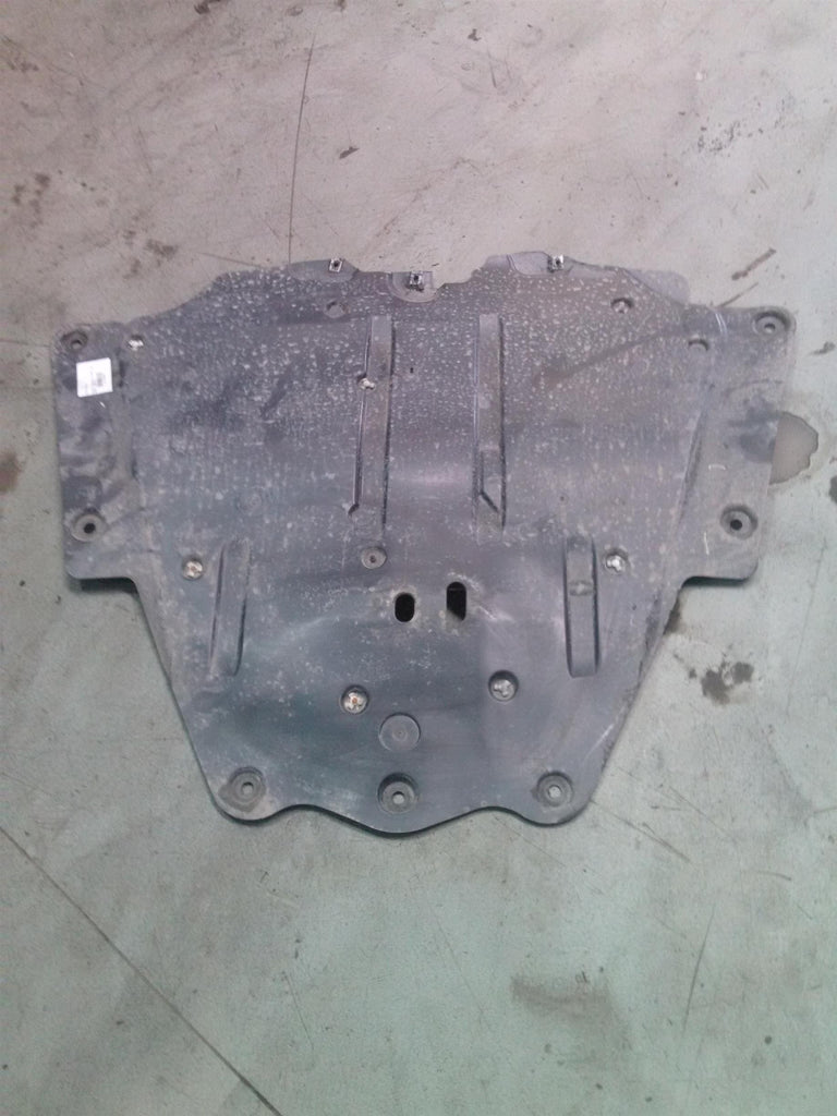 Scut motor Dacia Sandero 1.0TCE, an 2024, H4D-E4