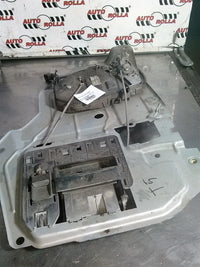 Cremaliera usa spate VW Transporter T5 1.9 tdi, an 2005.