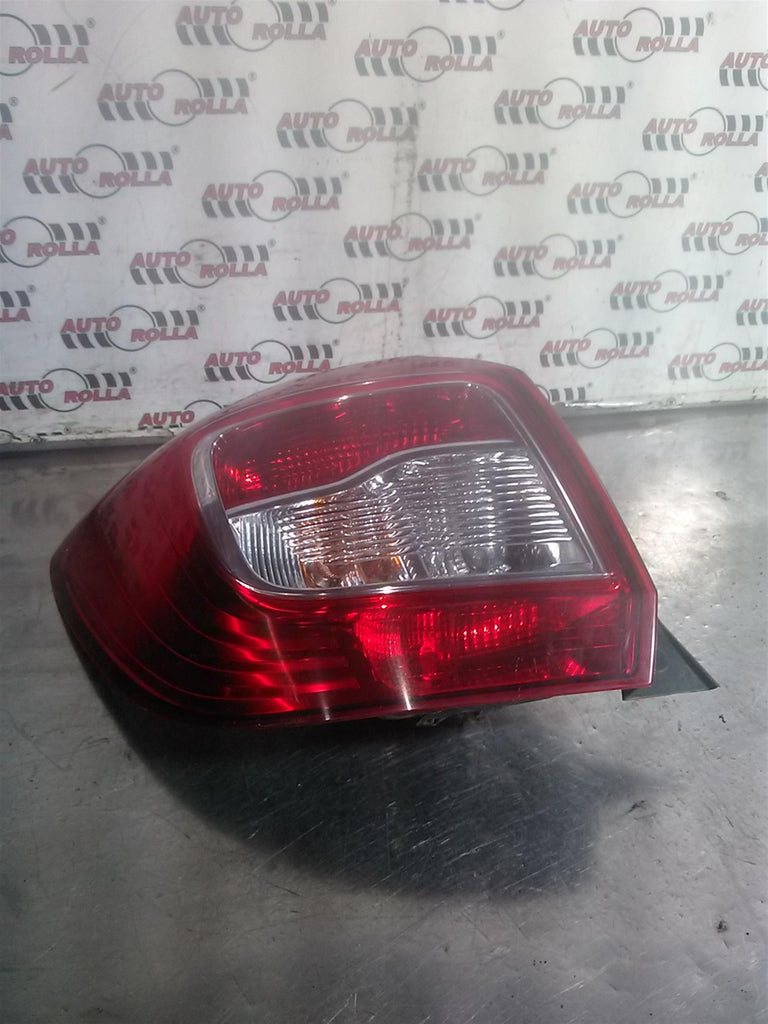 Stop stanga Dacia Sandero, an 2015
