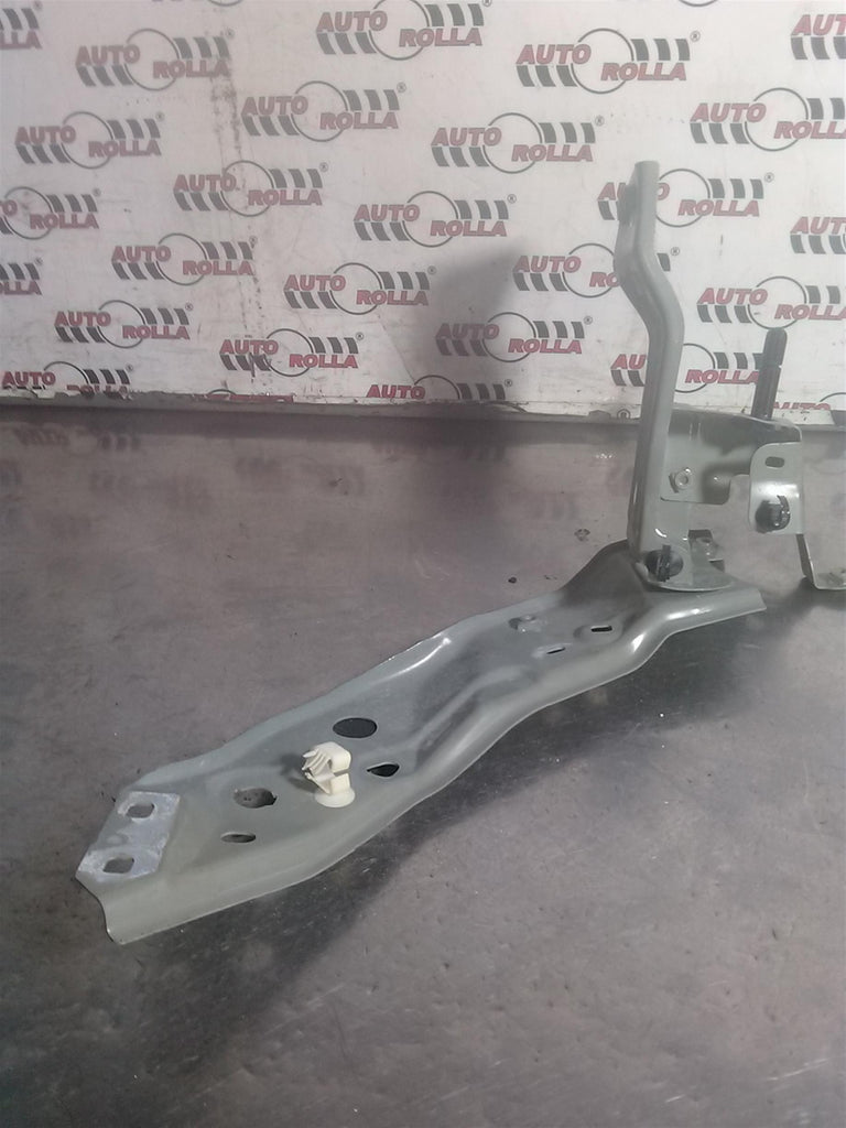 Suport trager Dacia Sandero 1.0TCE, an 2024, H4D-E4