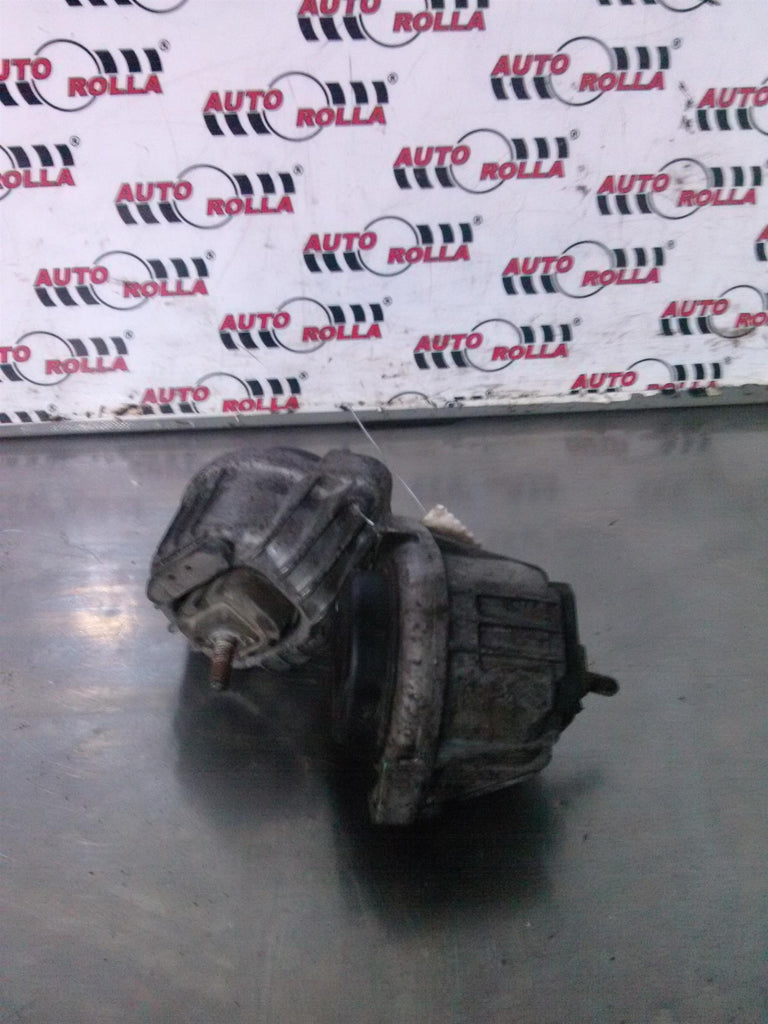 Tampoane motor BMW seria 1 E87 2.0 d, an 2008