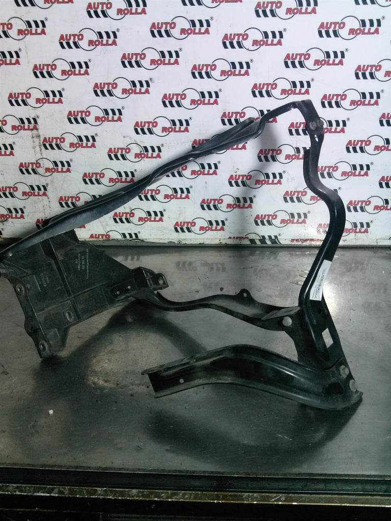 Suport far stanga Mercedes E class W212 , 2.2CDI Hybrid, an 2012