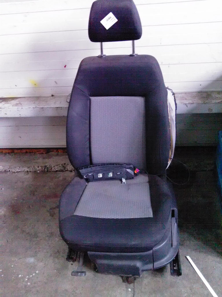 Scaun sofer Volkswagen Polo, an 2012