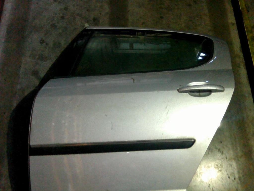 usa stanga spate completa Peugeot 407, an 2004