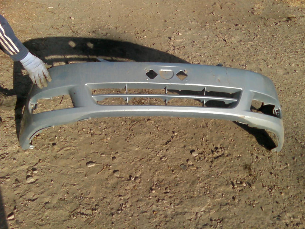 bara fata Toyota Corolla
