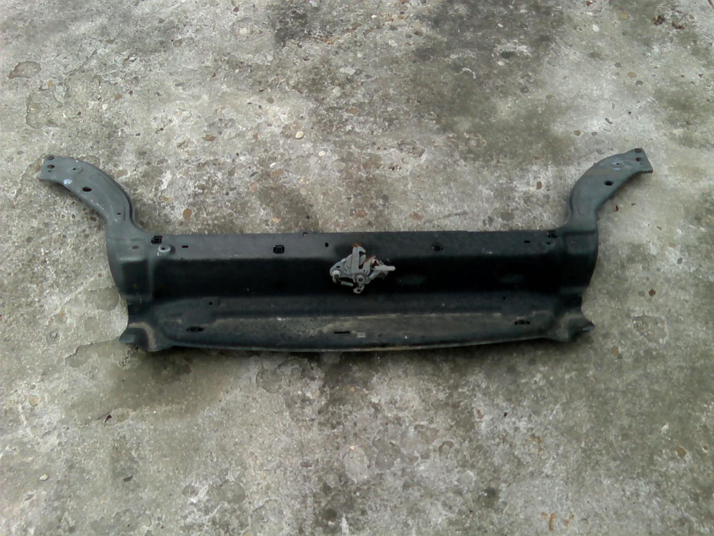 traversa fata superioara Peugeot Partner, an 2005