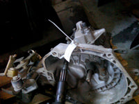 cutie viteze Daewoo Nubira 1.8S