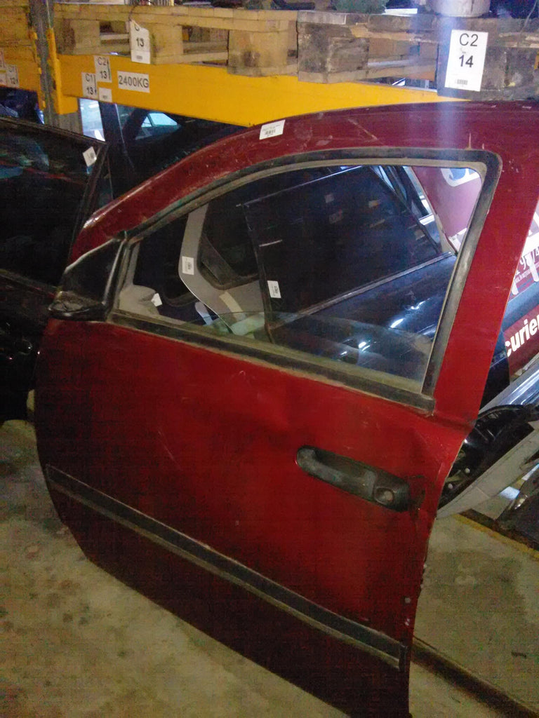 usa stanga fata pentru anexe Dodge Durango 4.8S, an 2008