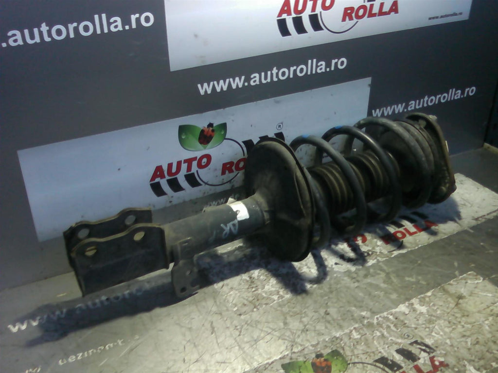 amortizor dreapta fata complet Toyota Corolla 1.6S, an 2006