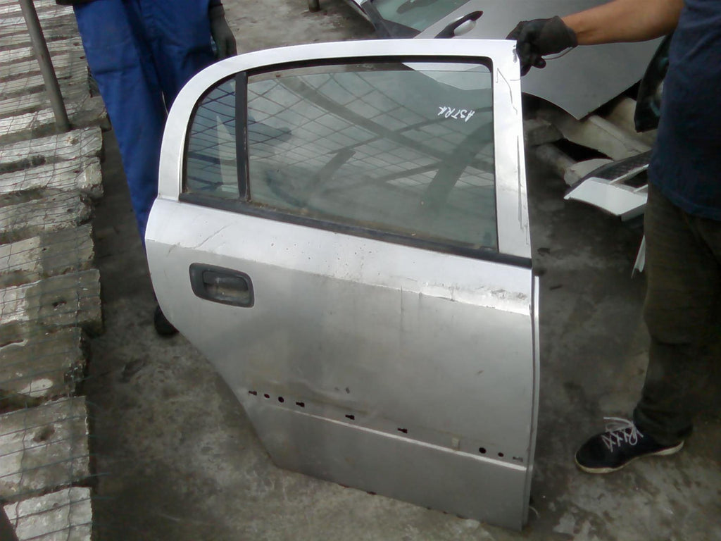 usa dreapta spate completa Opel Astra G