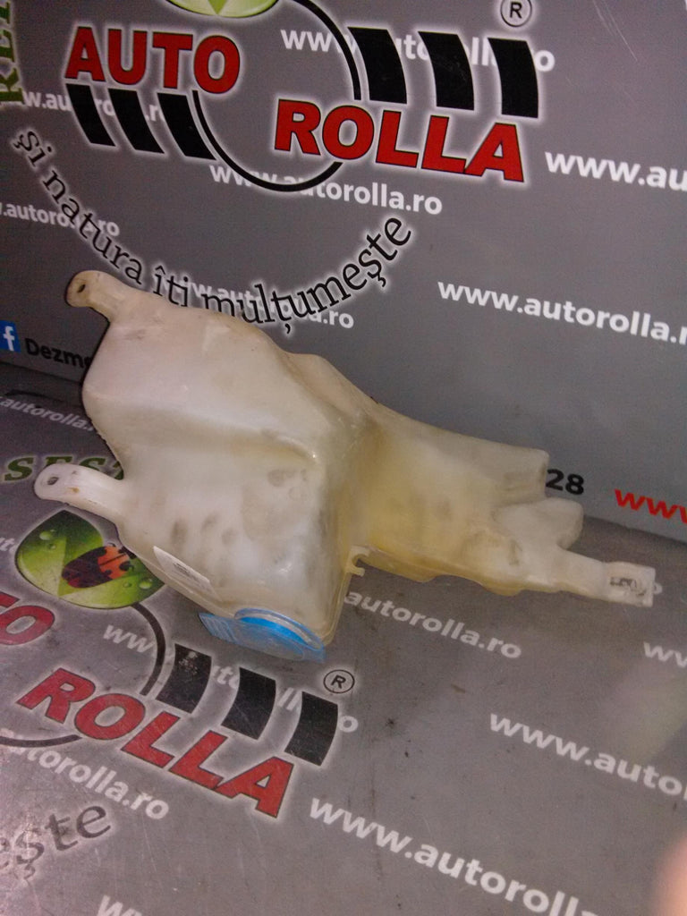 vas stropitor parbriz Seat Ibiza 3