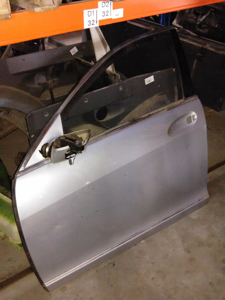 usa stanga fata goala Mercedes Sclass W221, an 2008