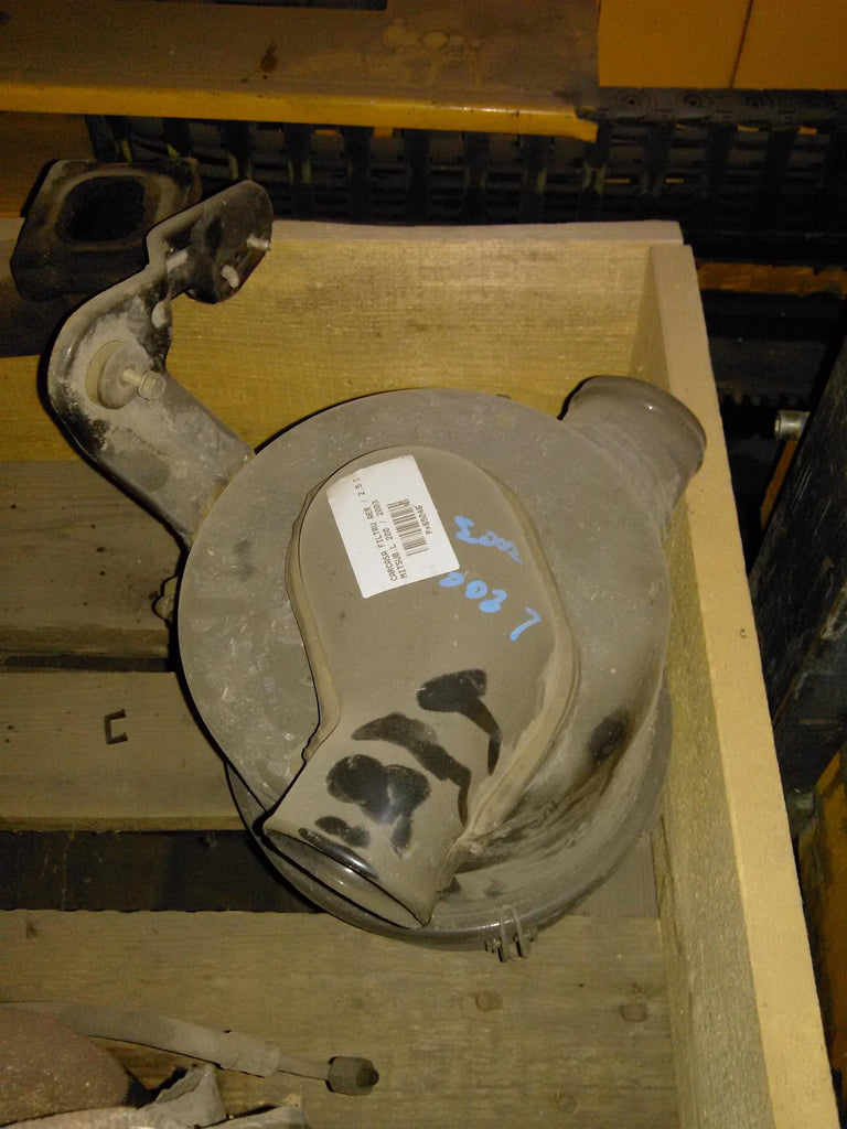 carcasa filtru aer Mitsubishi L200, 2.5D, an 2003