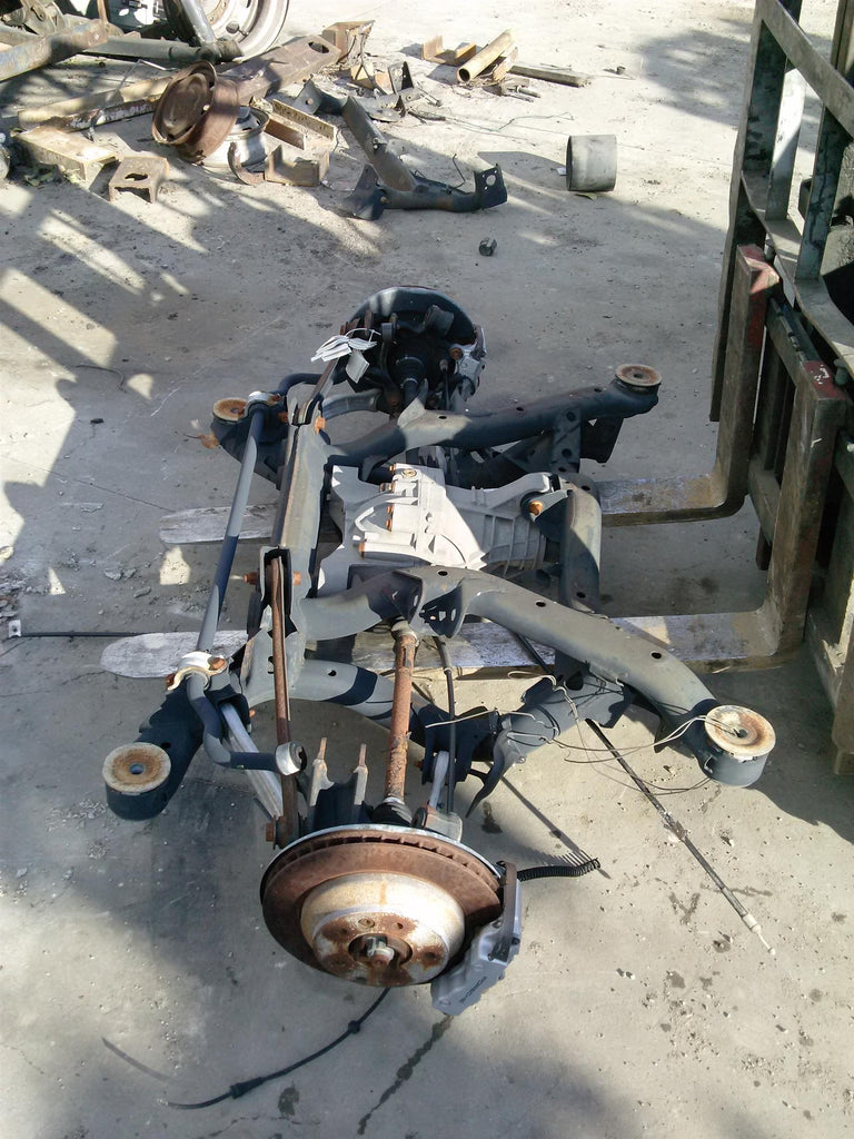 tirant dreapta spate Porsche Cayenne, an 2006