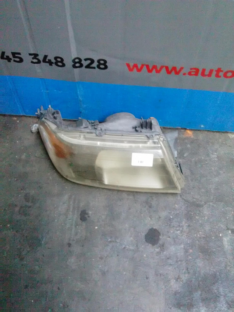far dreapta urechi rupte Mitsubishi Pajero Sport, an 2001
