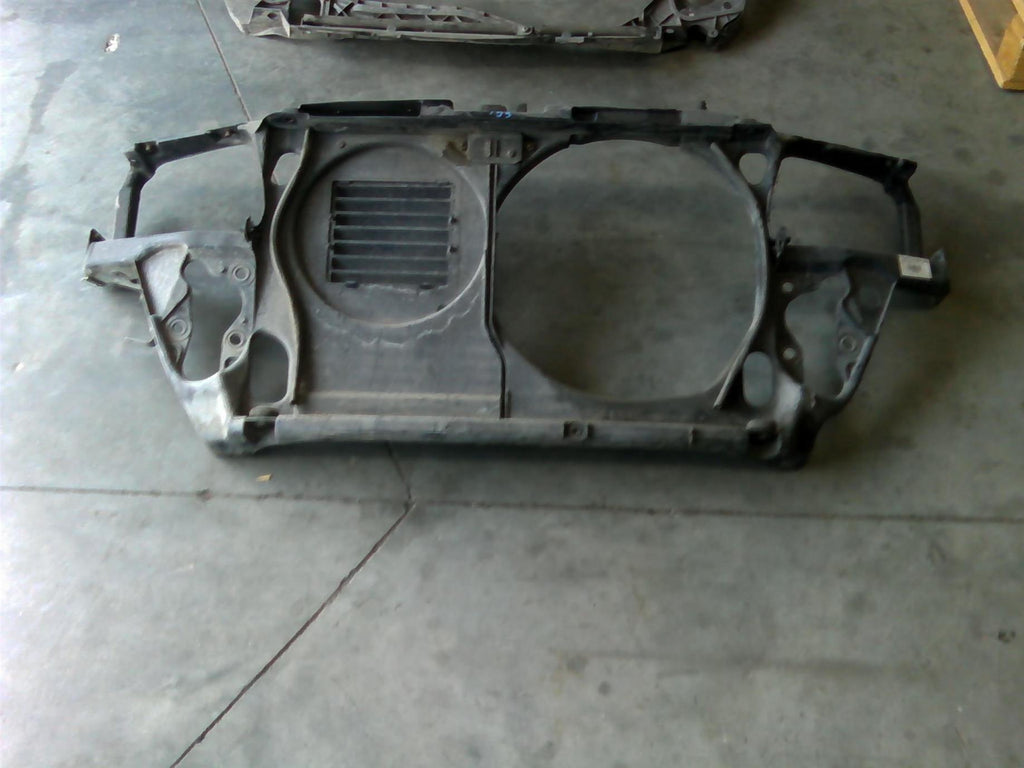 tragar si incuietoare capota Audi A4, an 1996