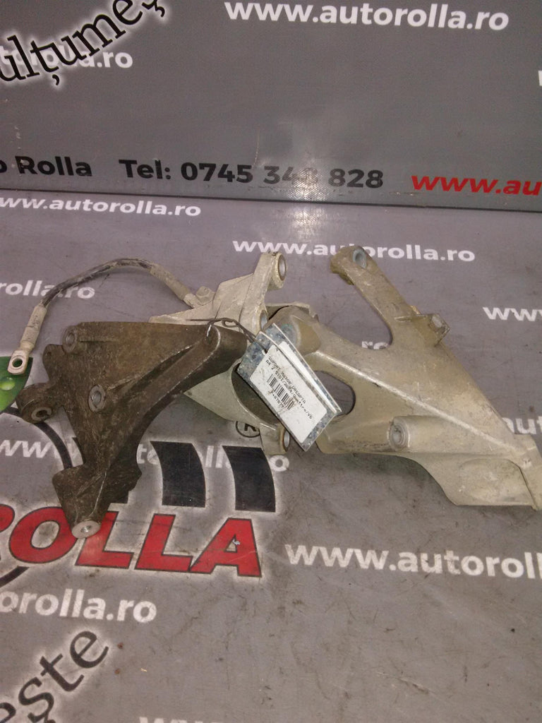 suport motor stanga Audi A4, an 2004, 2.5TDI, quattro