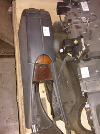 consola intre scaune Mercedes Eclass W211 an 2004